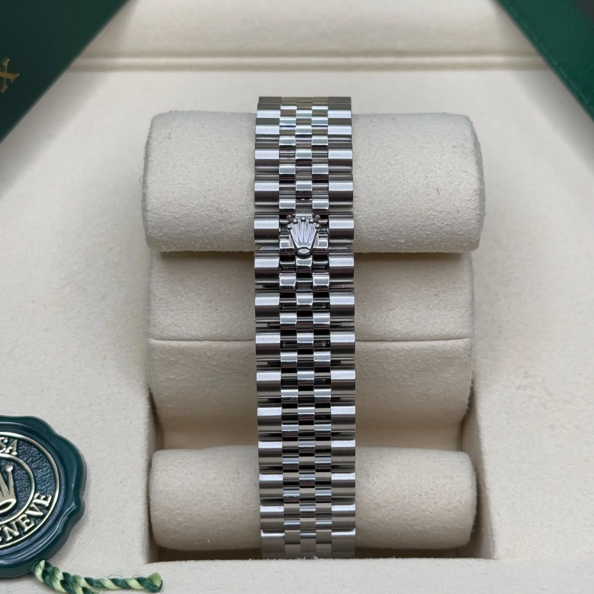 RLX Datejust m278344-0037/0038 Blue Floral Motif Dial 31mm Oyster - Image 8