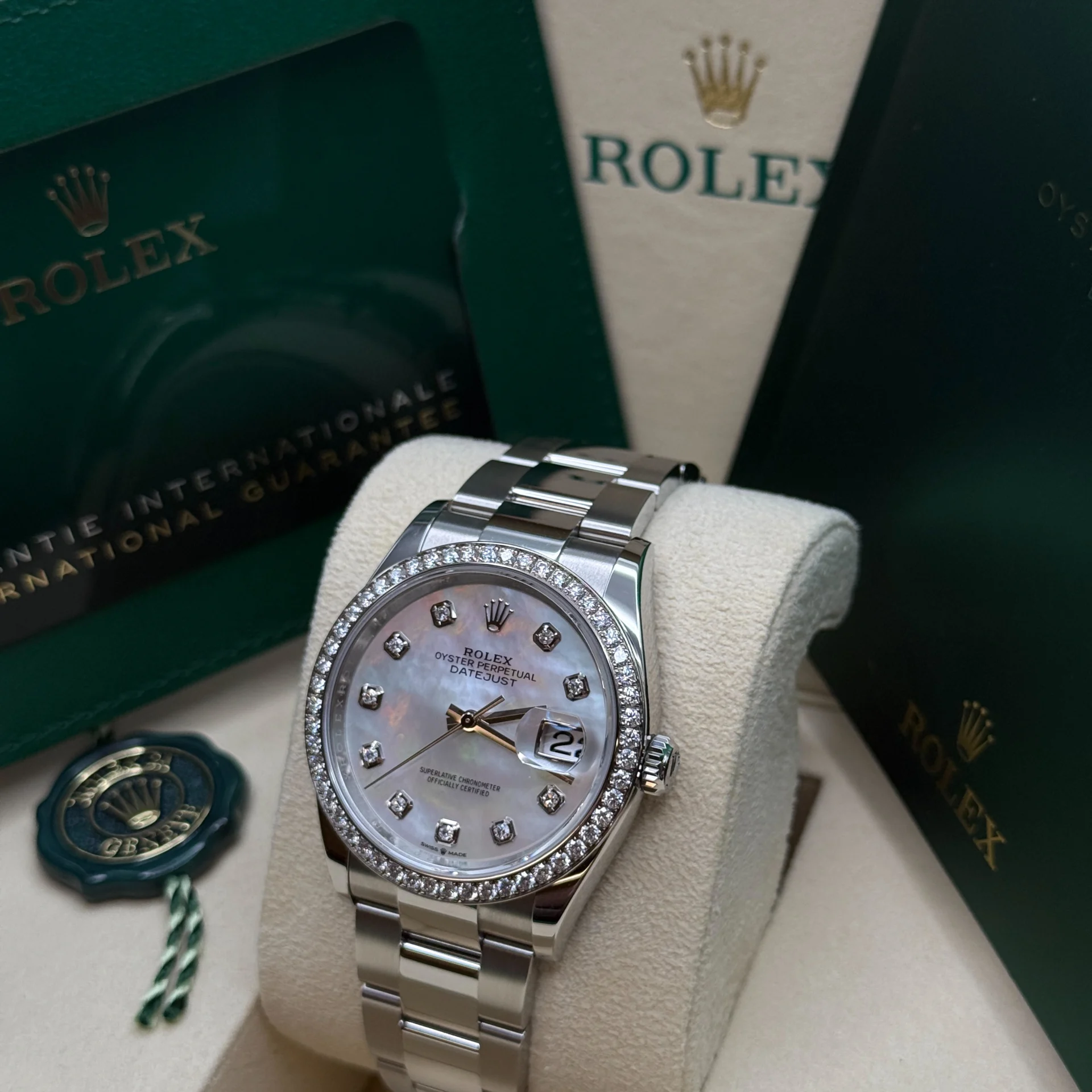 RLX Datejust 36mm 126284 Mother-of-Pearl Dial Oyster Bracelet - Image 5