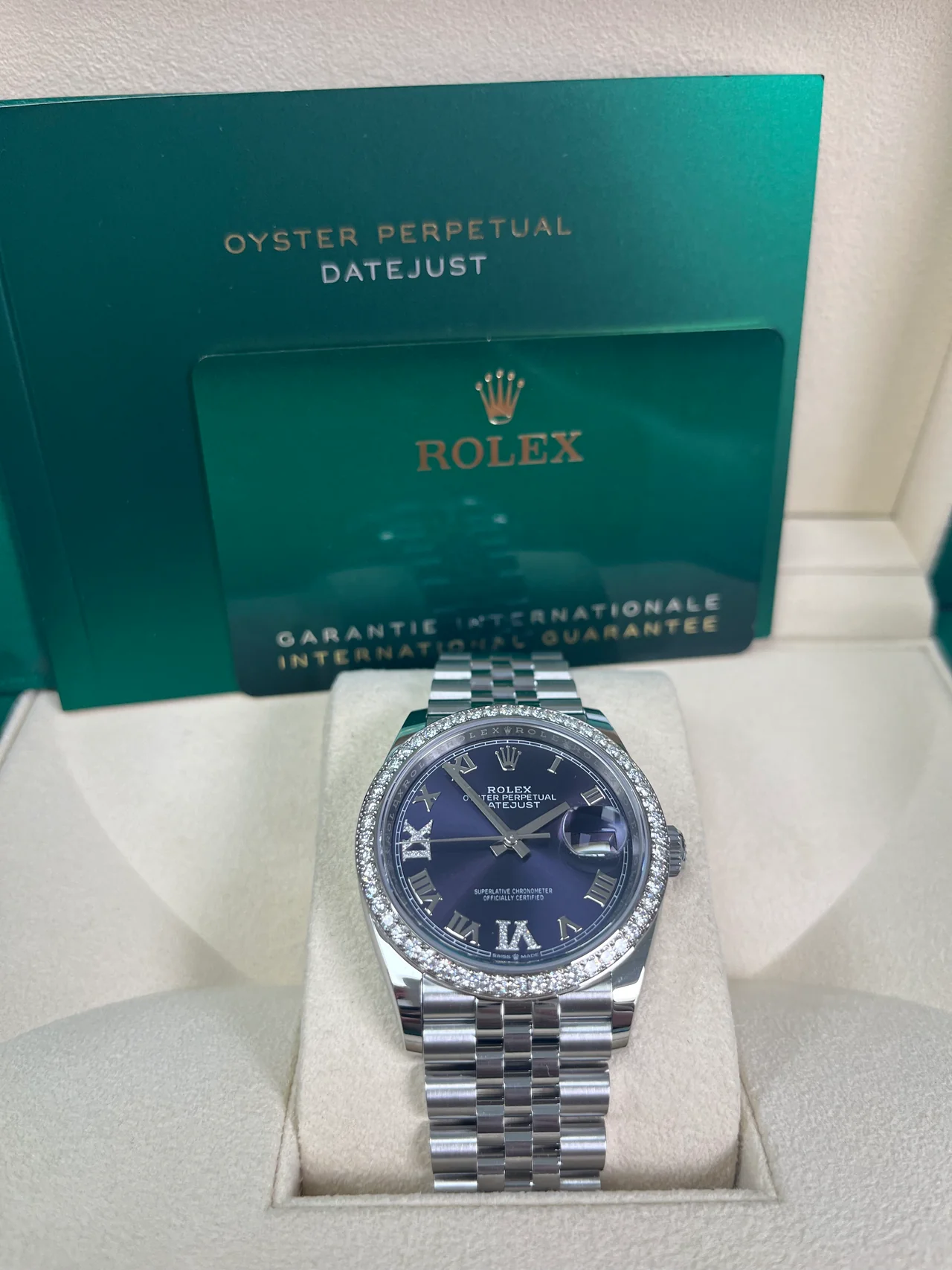 RLX Datejust 36mm 126284 Aubergine Dial Jubilee Bracelet - Image 3