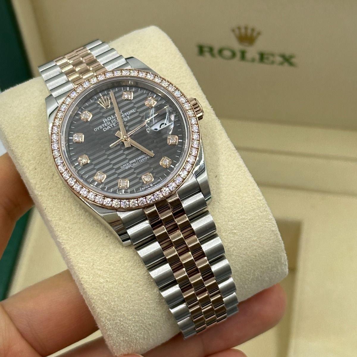 RLX Datejust 36mm 126281 Slate Fluted Motif Diamond Dial Diamond Bezel and Oyster Bracelet - Image 15