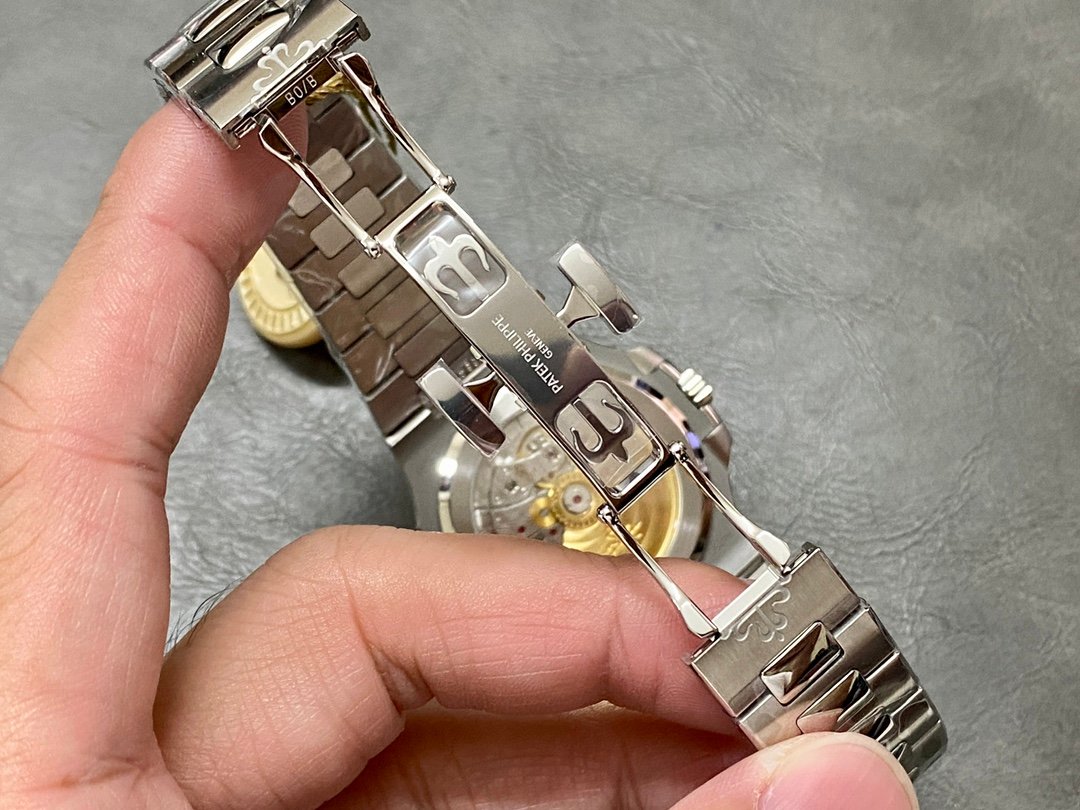 【Super Clone】Replica Patek Philippe Nautilus 5711 1A Black Dial 40mm Mens Watch - Image 10