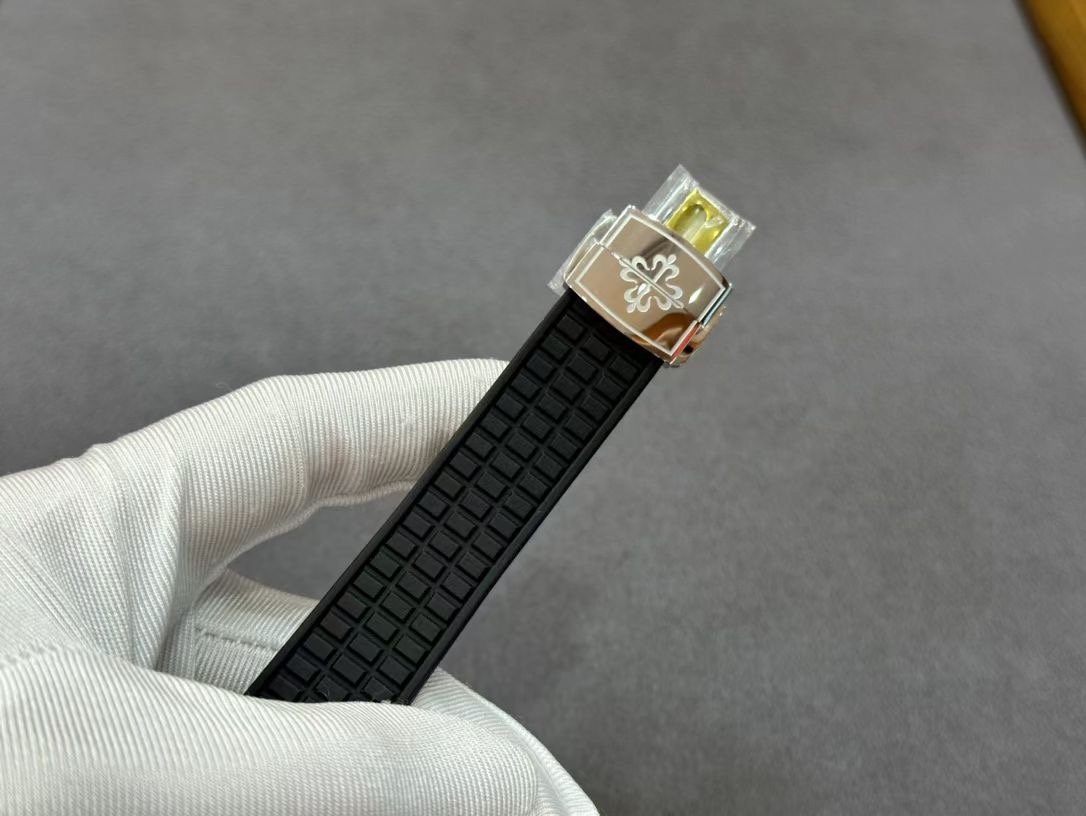 【Super Clone】Replica Patek Philippe Aquanaut 5067A 001 Watch For Sale - Image 9