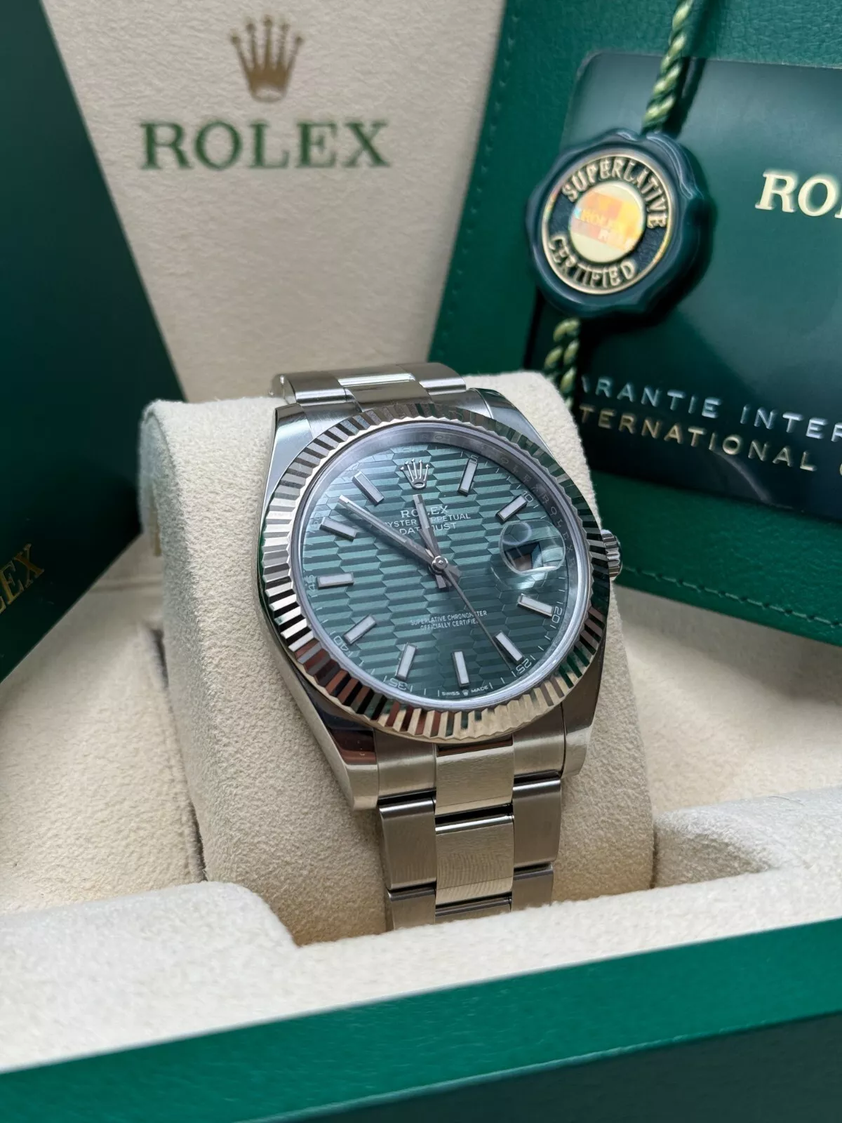 RLX Datejust 41mm 126334 Mint Green Fluted Motif Dial Oyster Bracelet - Image 4