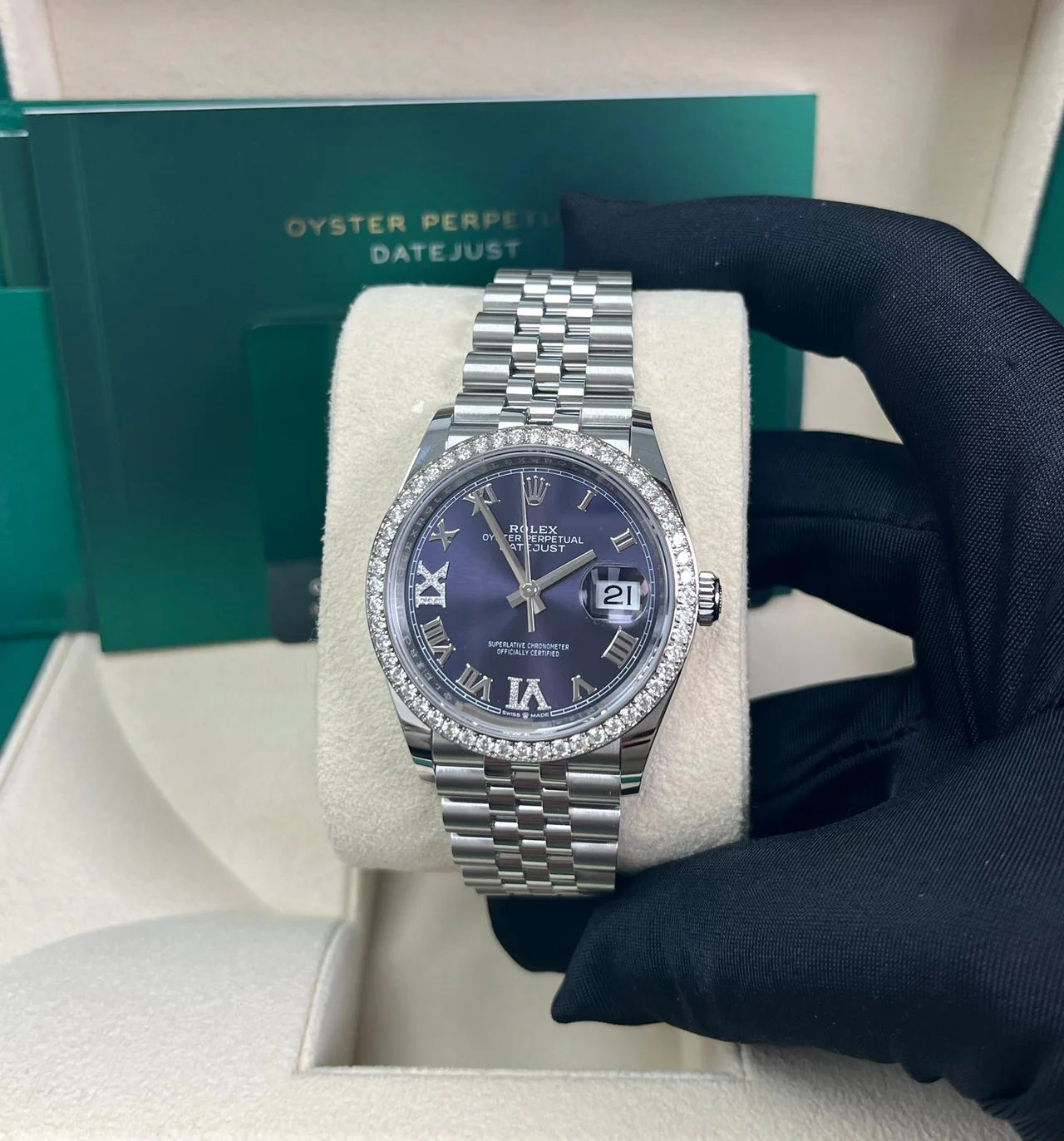 RLX Datejust 36mm 126284 Aubergine Dial Jubilee Bracelet - Image 8
