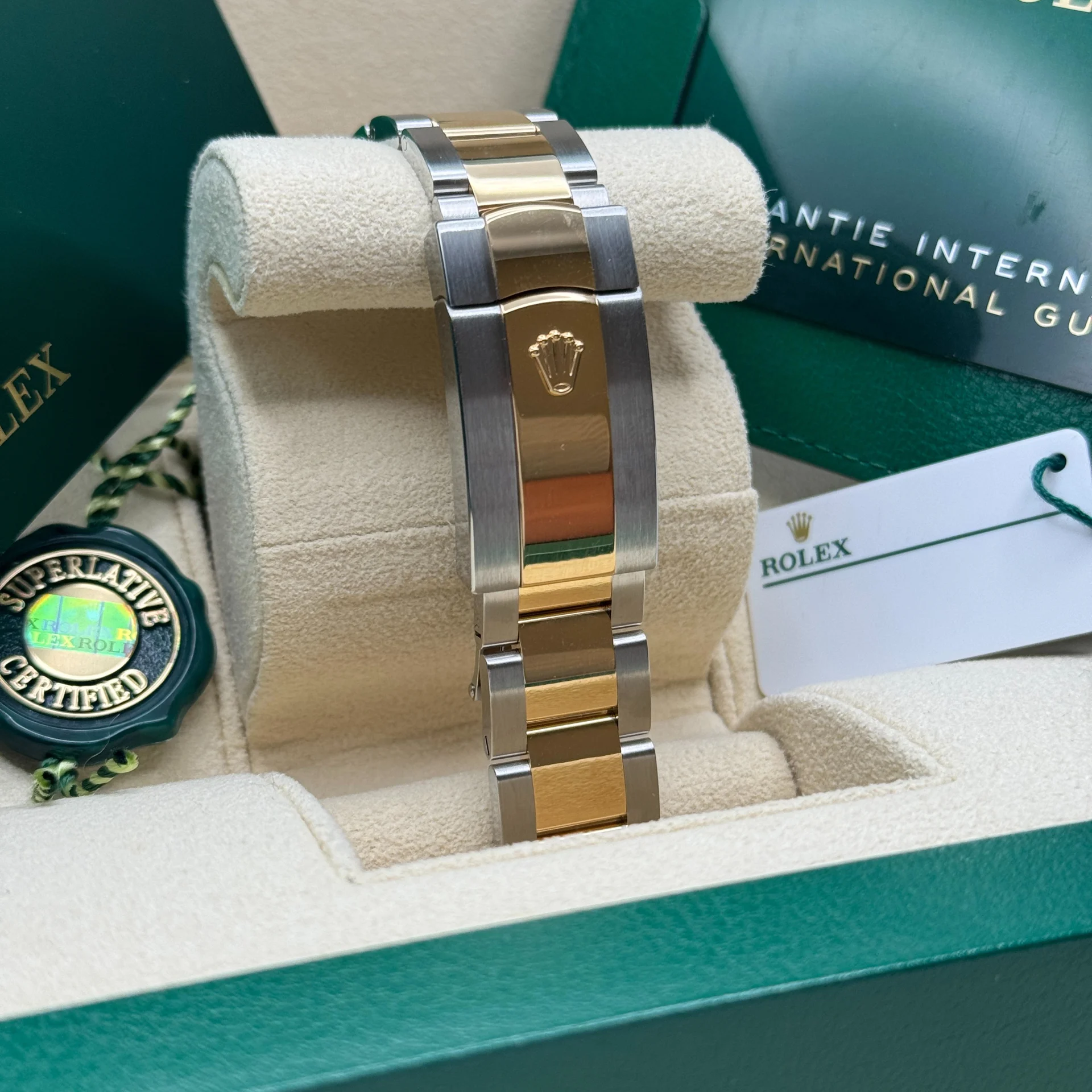 RLX Datejust 41mm 126333 Two-Tone Yellow Gold Fluted Bezel "Wimbledon" Dial Oyster - Image 6