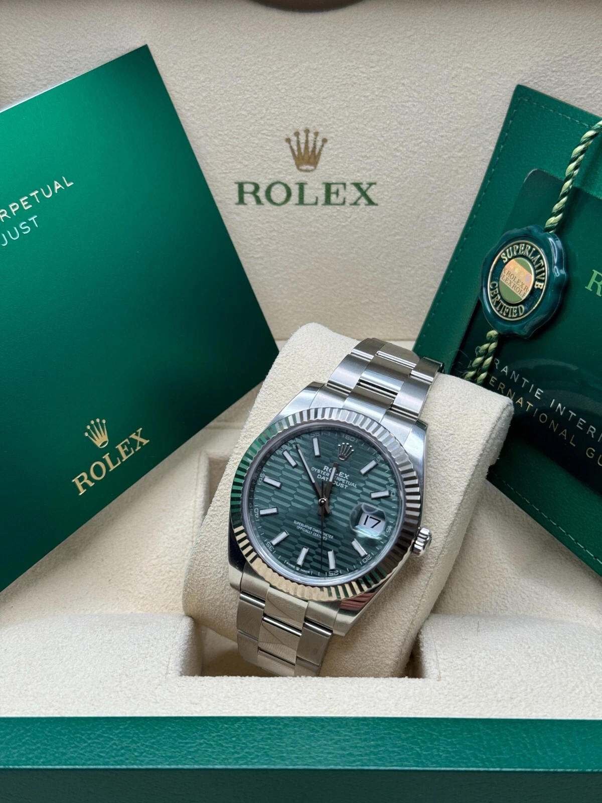 RLX Datejust 41mm 126334 Mint Green Fluted Motif Dial Oyster Bracelet - Image 9