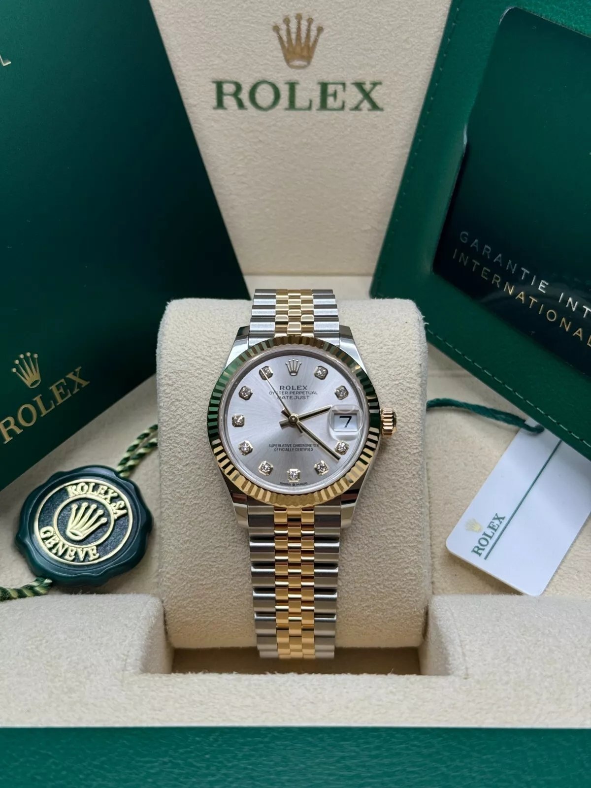 RLX Datejust m278273-0019/0020 31mm Silver Dial Stainless Steel and Yellow Gold Oyster Watch - Image 3